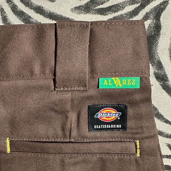 Dickies - Picture 3 of 3